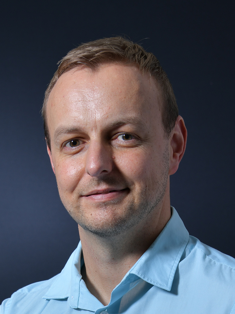 Dr P de Jager